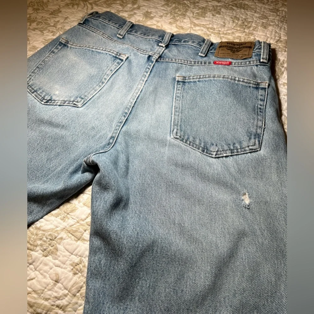 Vintage 90s Wrangler Regular Fit Straight Leg Distressed Jeans Denim size 12 - Picture 12 of 14